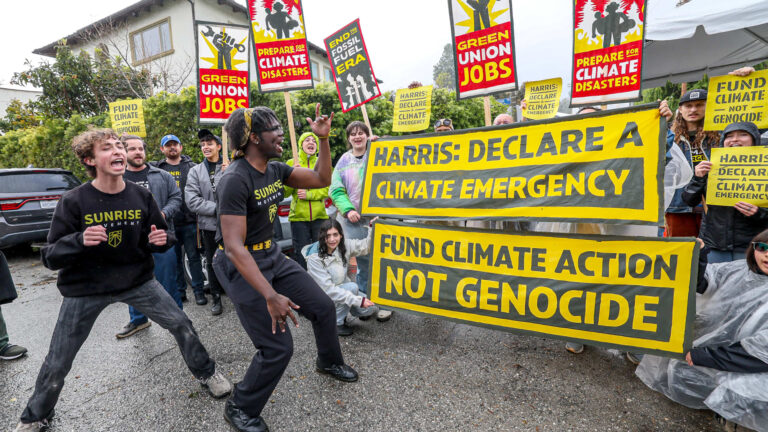 108005405 1720807515974 gettyimages 2147819751 1436064 me 0414 climate protest 4 rcg