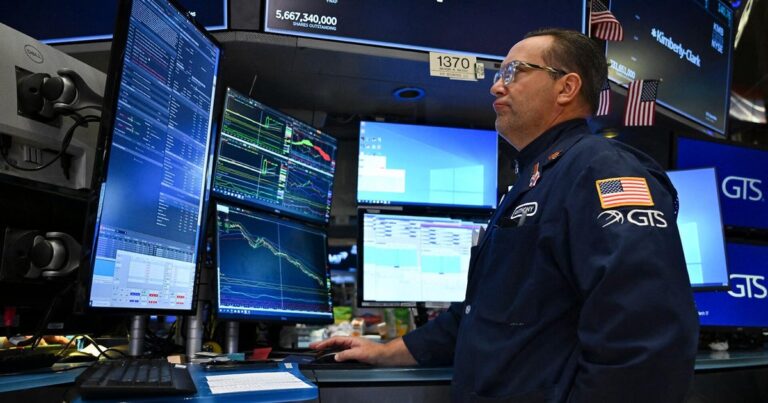cbsn fusion stocks look to rebound after rocky week on wall street thumbnail