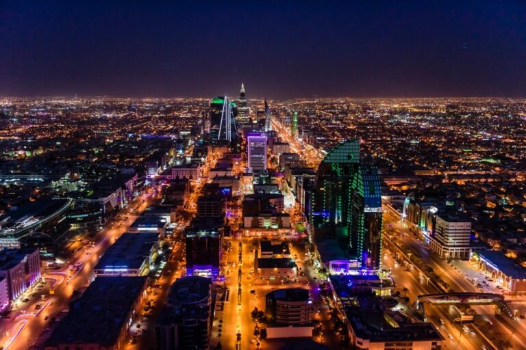 savvy Riyadh cityscape at night