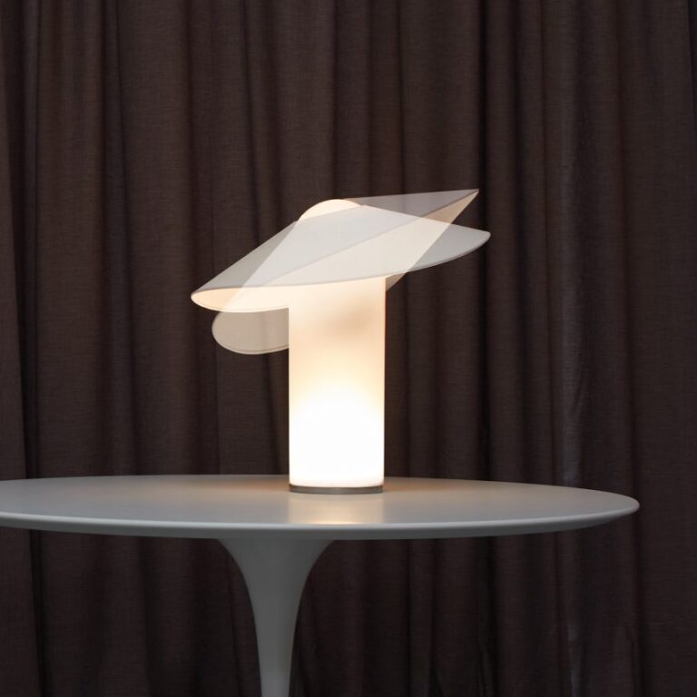 midgard licht loja lighting dezeen showroom dezeen 2364 col 3 852x852