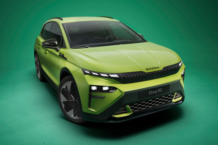 skoda elroq vrs front quarter