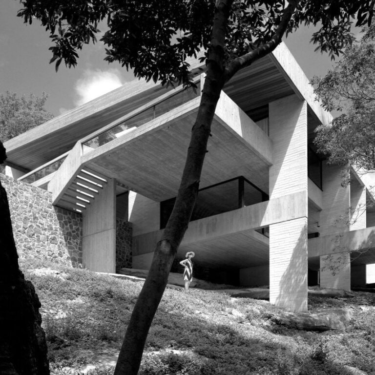 harry seidler retrospective exhibition smac venice architecture dezeen 2364 sq 11 852x852