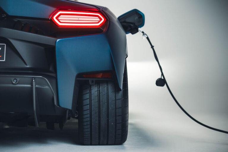 lamborghini temerario charging rear